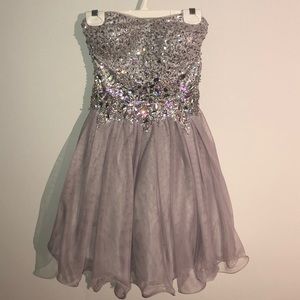 Worn once for a semi prom